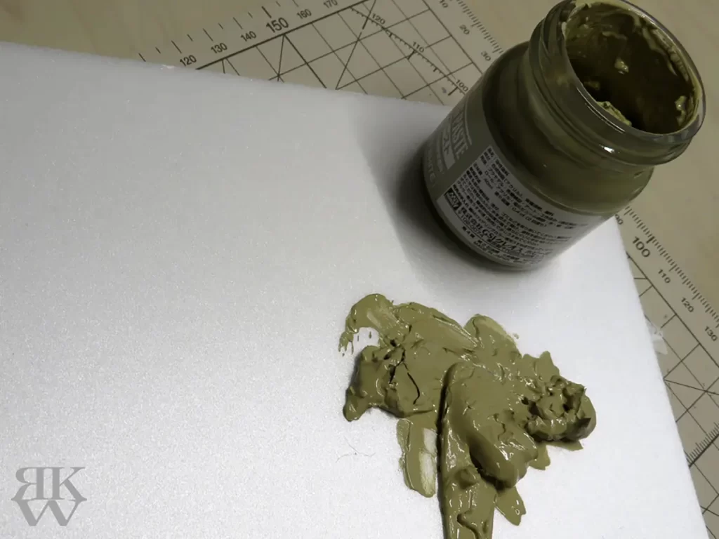 ウエザリングペースト マッドイエローを塗る直前