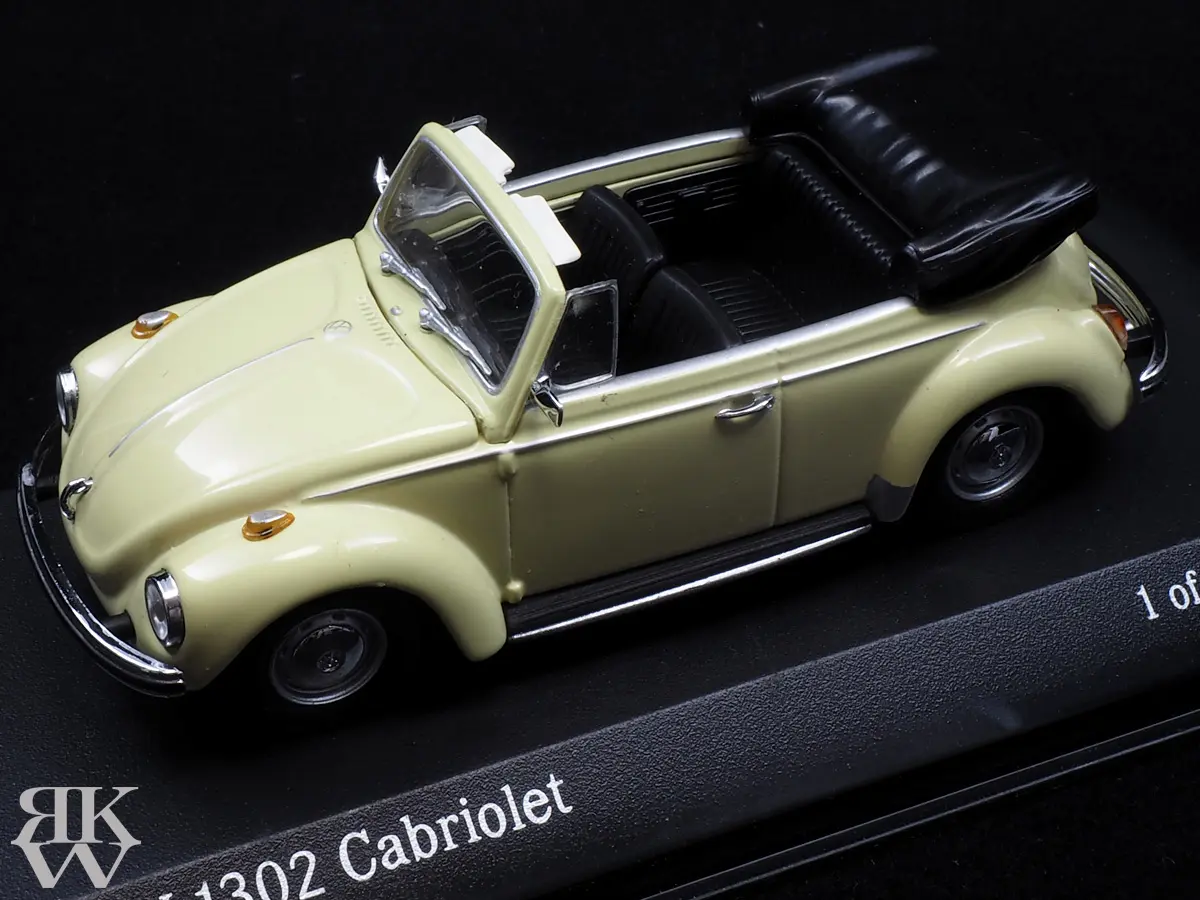 ミニチャンプス 1/43 フォルクスワーゲン 1302 (ビートル)カブリオレ 横